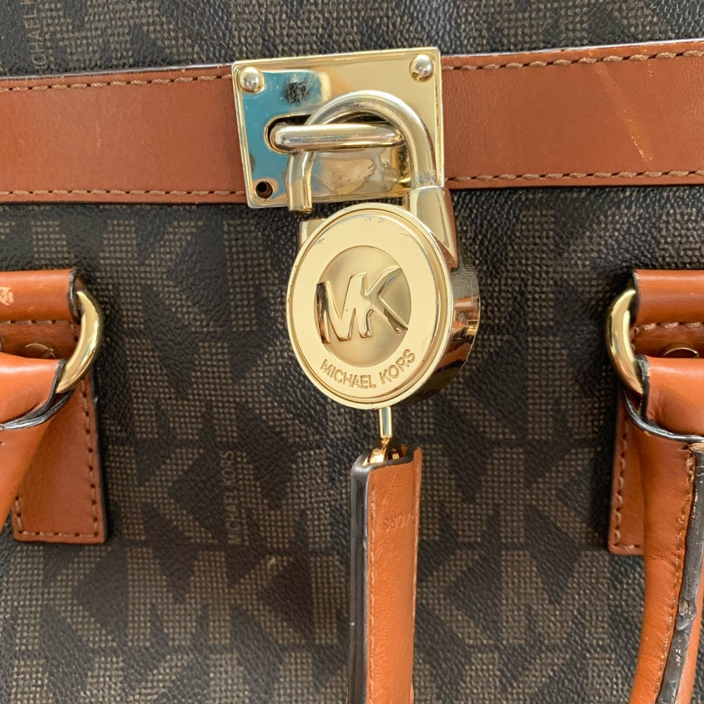 Like New Michael Kors